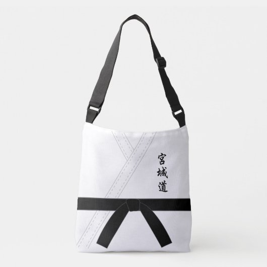 Miyagi Do Karate Crossbody Tas (Voorkant)