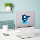 MN FIJN STICKER (Laptop op bureau)