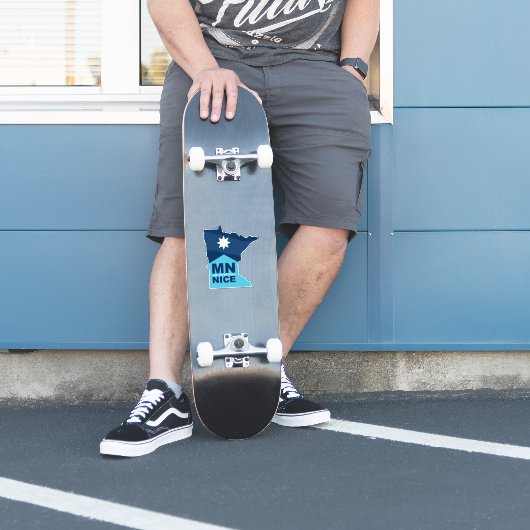 MN NICE STICKER (Skater)