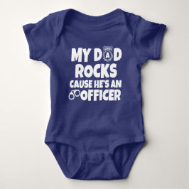 M'n vader Rocks is een grappige baby. Romper