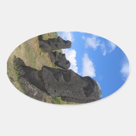 Moai op Rano Raraku, Paaseiland Ovale Sticker (Voorkant)