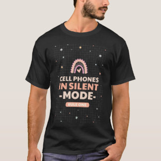 Mobiele telefoons in de stille modus, regel één t-shirt