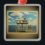 Mobiele versiering van de reis van Alabama Vintage Metalen Ornament<br><div class="desc">Een coole  vormgeving voor mobiele versiering met een boot gestopt op de baai.</div>