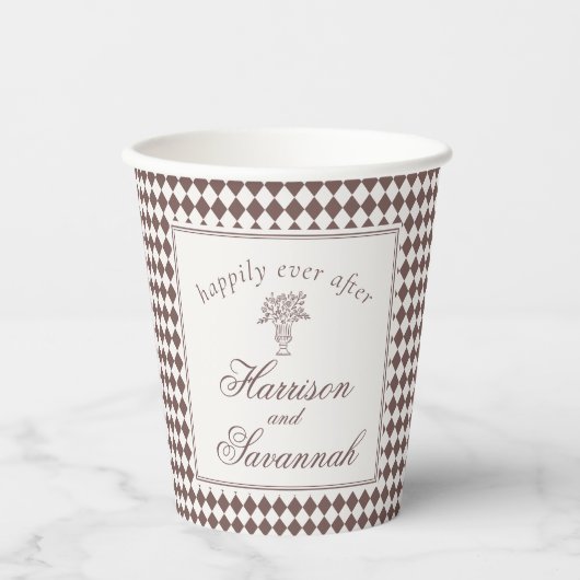 Mocha Brown Harlequin Checkered Wedding Papieren Bekers (Voorkant)