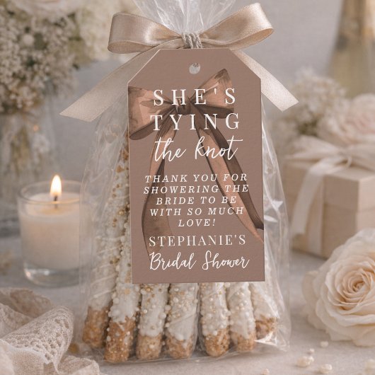 Mocha Brown She's Tying The Knot Boog Bruidsfeest Cadeaulabel