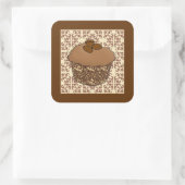 Mocha/Koffee Frosted Cupcake, Lace Background Vierkante Sticker (Tas)