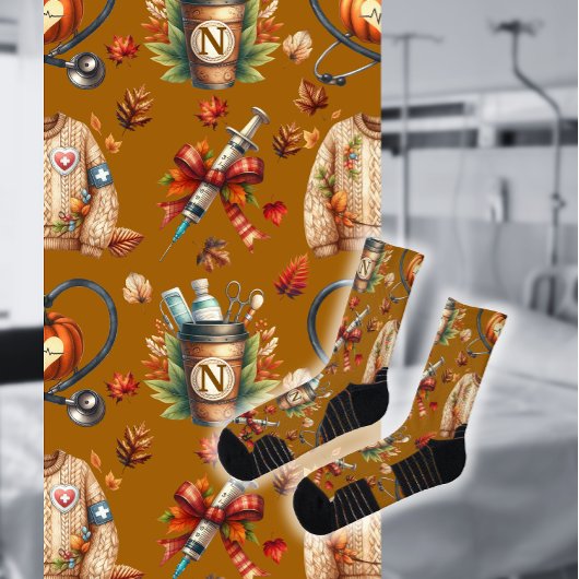 Mocha Monogram Nurse Autumn Essentials Crew Socks Sokken