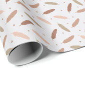 Mocha Mousse Feathers  Cadeaupapier (Rol Hoek)