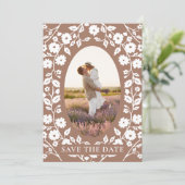 Mocha Mousse Foto QR Code Website Folk Floral Save The Date (Staand voorkant)