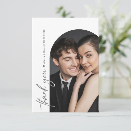 Mod Arch Foto Zwart-wit bruiloft Bedankkaart (Staand voorkant)