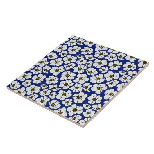 Mod Blauwe En Witte Wilde Bloemen Tegeltje (Zijkant)
