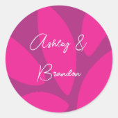 Mod Bloemblaadjes Botanische Fuchsia Bruiloftsfees Ronde Sticker (Voorkant)