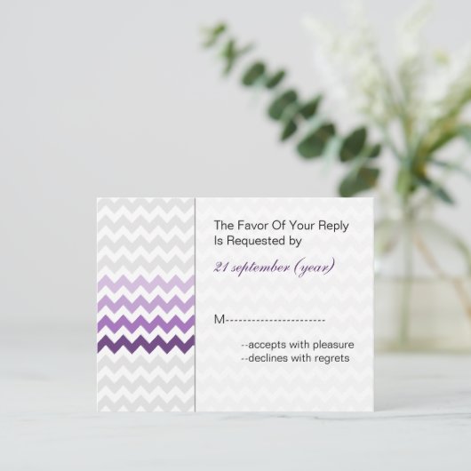 Mod chevron paarse Ombre bruiloft rsvp (Staand voorkant)