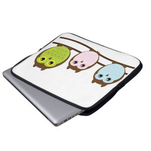 Mod Chic Classy Destiny Owl Laptop Sleeve