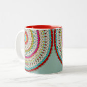 Mod Floral Mandala 11 oz Two-Tone Mok (Voorkant links)