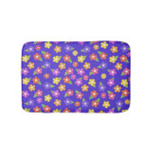 Mod Flowers op Paarse Bath Mat (Voorkant)