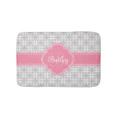 Mod Gray Pattern Roze Quatrefoil Monogram Badmat (Voorkant)