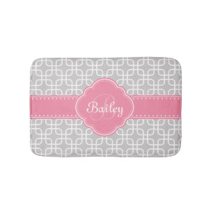 Mod Gray Pattern Roze Quatrefoil Monogram Badmat