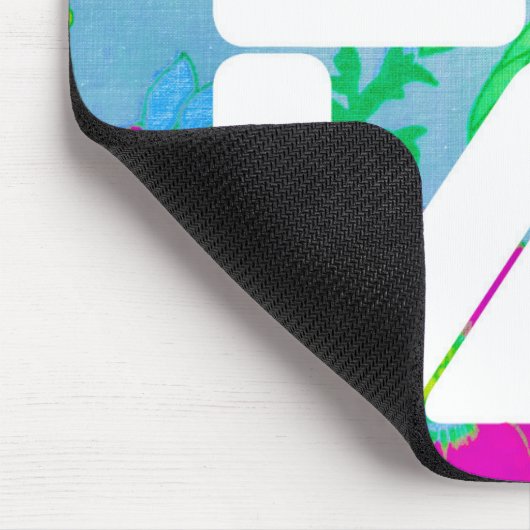 Mod LOVE Mousepad over Floral Muismat (Hoek)