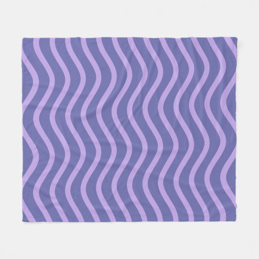 Mod Paarse en Periwinkle Wavy Lines en Stripes Fleece Deken (Voorkant (Horizontaal))