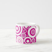 Mod roze en witte, concentrieke Retrocirkels Espresso Kop (Voorkant rechts)