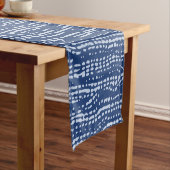 Modder doek Stitch Stripes in Indigo Blue Korte Tafelloper (Voorbeeld)