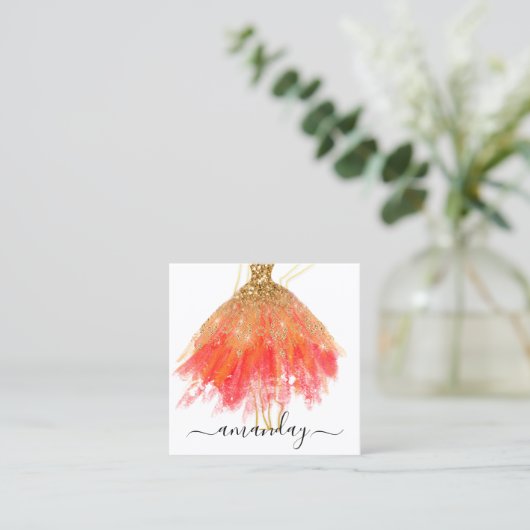 Mode Designer Glitter Dress Logo QR Red Gold Vierkante Visitekaartje (Staand voorkant)