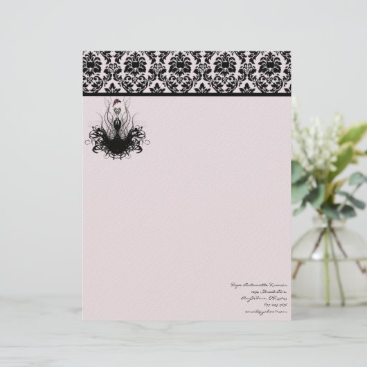 Mode Diva 3 Roze frambozenmonogram Damask Briefhoofd Sjabloon (Staand voorkant)