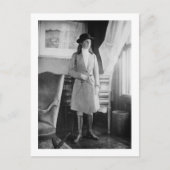 Mode Equestrië, 1915 Briefkaart (Voorkant)