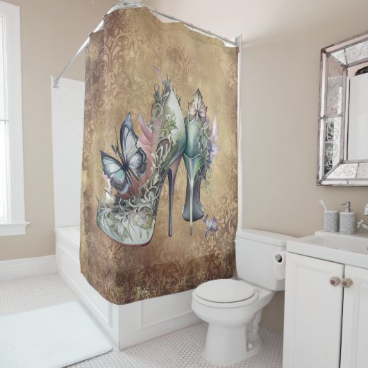 Mode op hoge hoogte met Floral Butterfly Douchegordijn (In situ)
