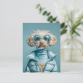 Modehond in blauwe outfit briefkaart (Staand voorkant)