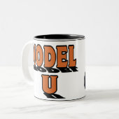 Model U Tweekleurige Koffiemok (Voorkant links)