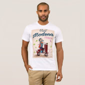 Modena Italië Scooter reisposter T-shirt (Voorkant volledig)