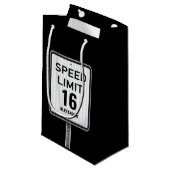 Modern 16th Birthday Speed Sign Klein Cadeauzakje (Voorkant Gekanteld)