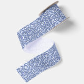 Modern 20e verjaardagsnummerpatroon blauw/wit satijnen lint (Achterkant)