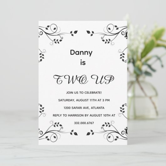 Modern 2e verjaardag foto feestdagenkaart (Staand voorkant)