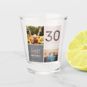 Modern 30-jarig roze 2 foto-collage raster shot glas (Voorkant)