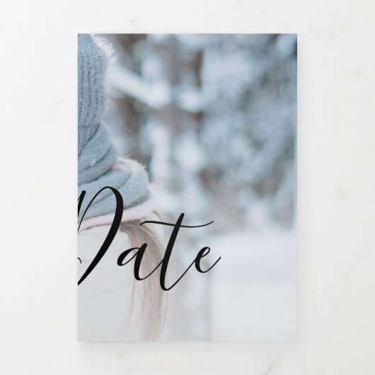 Modern 3 Fotoscript Trouwen Sla de datum op Drieluik Aankondiging (Cover)