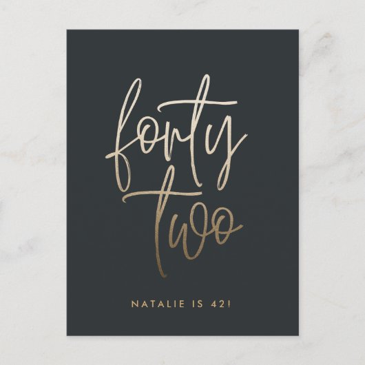 Modern 42e verjaardag Zwart gouden elegant script Uitnodiging Briefkaart (Voorkant)
