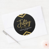 Modern 50ste verjaardag Faux Gold Chevron Geometri Ronde Sticker (Envelop)