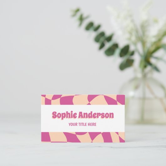 Modern 70s Retro Pink Wavy with QR Code Visitekaartje (Staand voorkant)