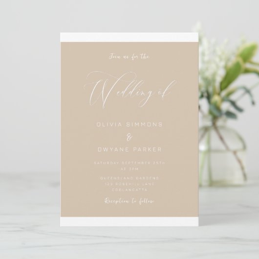 Modern aards beige elegante bruiloft kaart (Staand voorkant)