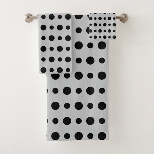 Modern Abstract Black Polka Dots on Silver Gray Bad Handdoek (Insitu)