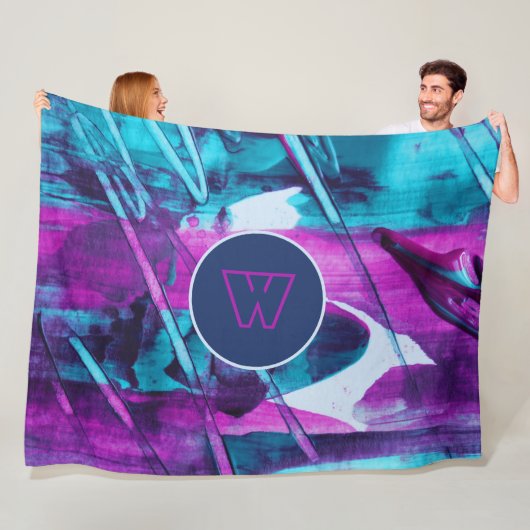 Modern Abstract blauw roze penseelstreken monogram Fleece Deken (In situ)