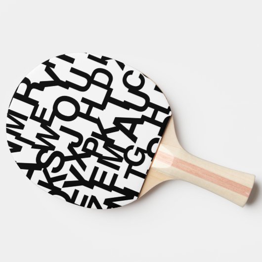 Modern, abstract, rommelig patroon met letters tafeltennisbatje (Zijkant)
