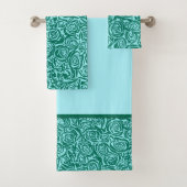 Modern Abstract Roos Patroon, Blauwgroen en Aqua Bad Handdoek (Insitu)