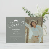 Modern Afstudeerder Foto Afstuderen Aankondiging (Staand voorkant)