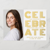 MODERN AFSTUDEERDER PARTY | Klasse van 2024 twee f Folie Uitnodiging (Voorkant)