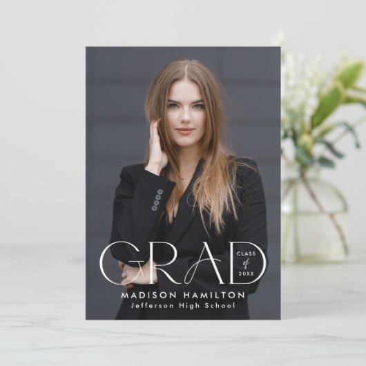 Modern Afstudeerder Typografie 2 Foto Afstuderen Aankondiging (Staand voorkant)