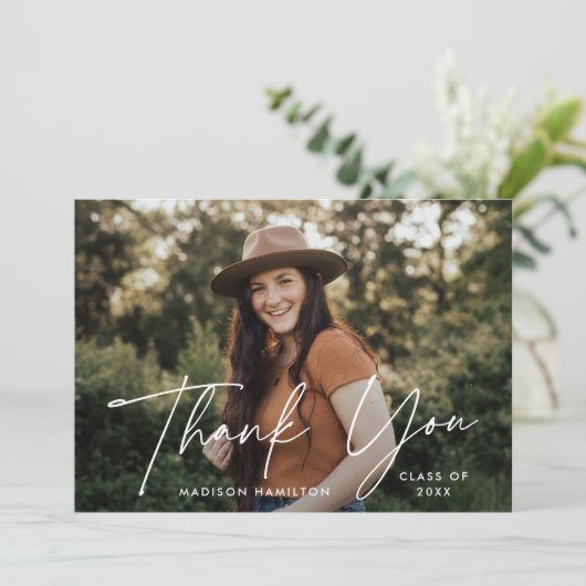 Modern Afstuderen Afstuderen van de Foto van White Bedankkaart (Staand voorkant)